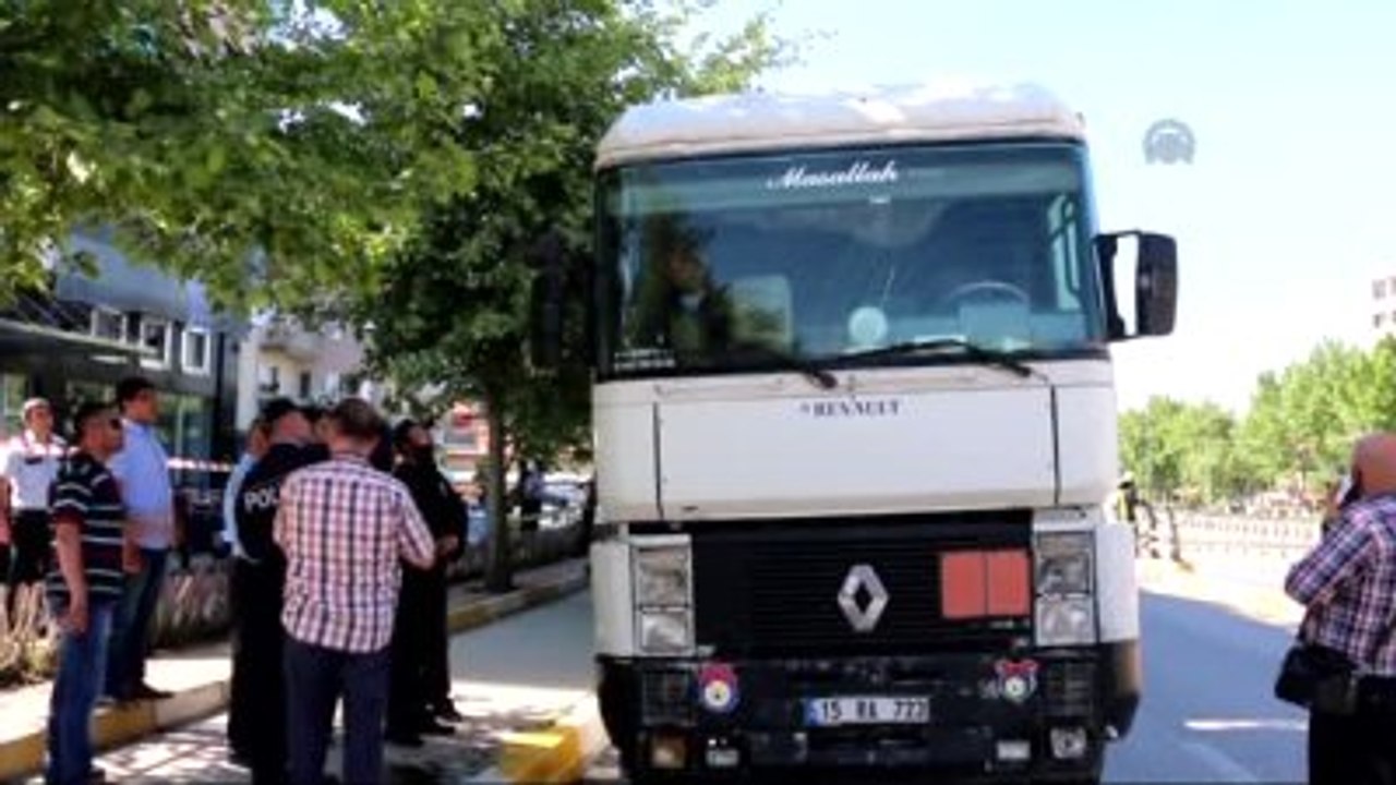 Kendisini Yakmak İsteyen Kişiyi, AK Parti İl Başkanı İkna Etti