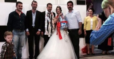 Düğünde Takı Yerine 'Damacana' Taktı