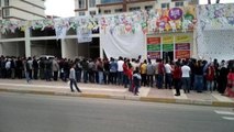 HDP'liler, Cumhurbaşkanı Erdoğan Yoldan Geçerken Sırtını Döndü