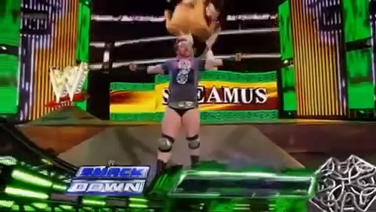 Mark Henry vs Sheamus - ArmWrestling Competition