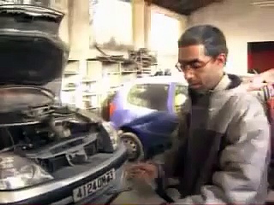 Journal télévisuel français M6: Le sale arabe/ French news channel M6: Dirty arab