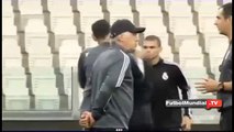 Cristiano da el susto en el entrenamiento en Turín con unas molestias en la espalda