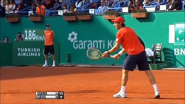 Roger Federer 2-0 Pablo Cuevas: Danh hiệu thứ 85