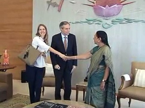Gandhinagar German Delegation meets Gujarat CM Anandiben Patel