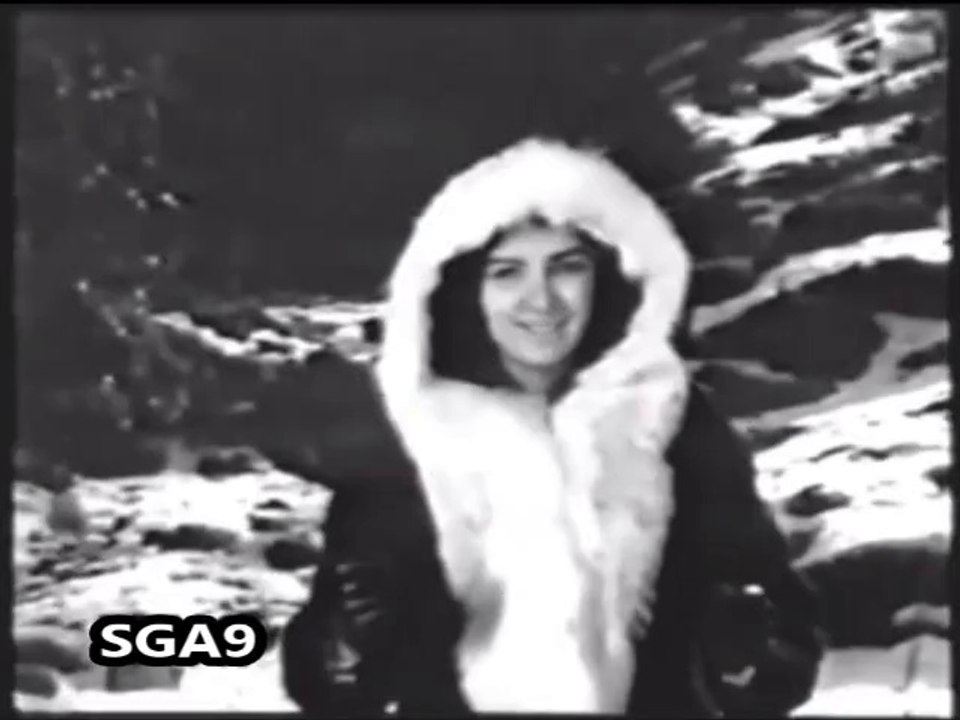 Mousam haseen hai  lakin tum sa haseen ~ Zeba and Muhammad Ali ~ Singer  Mala and Ahmed Rushdi ~ Film AAG ~ Pakistan Urdu Hindi Songs