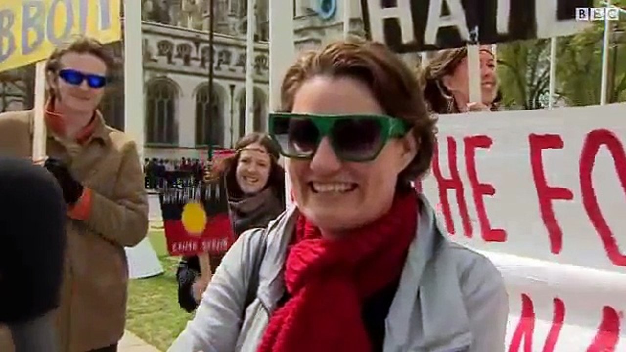 ارکان پارلیمان پیسوں کا ضیاع ہیں  BBC Urdu Sairbeen 4th May 2015 بی بی سی اردو سیربین چار مئی