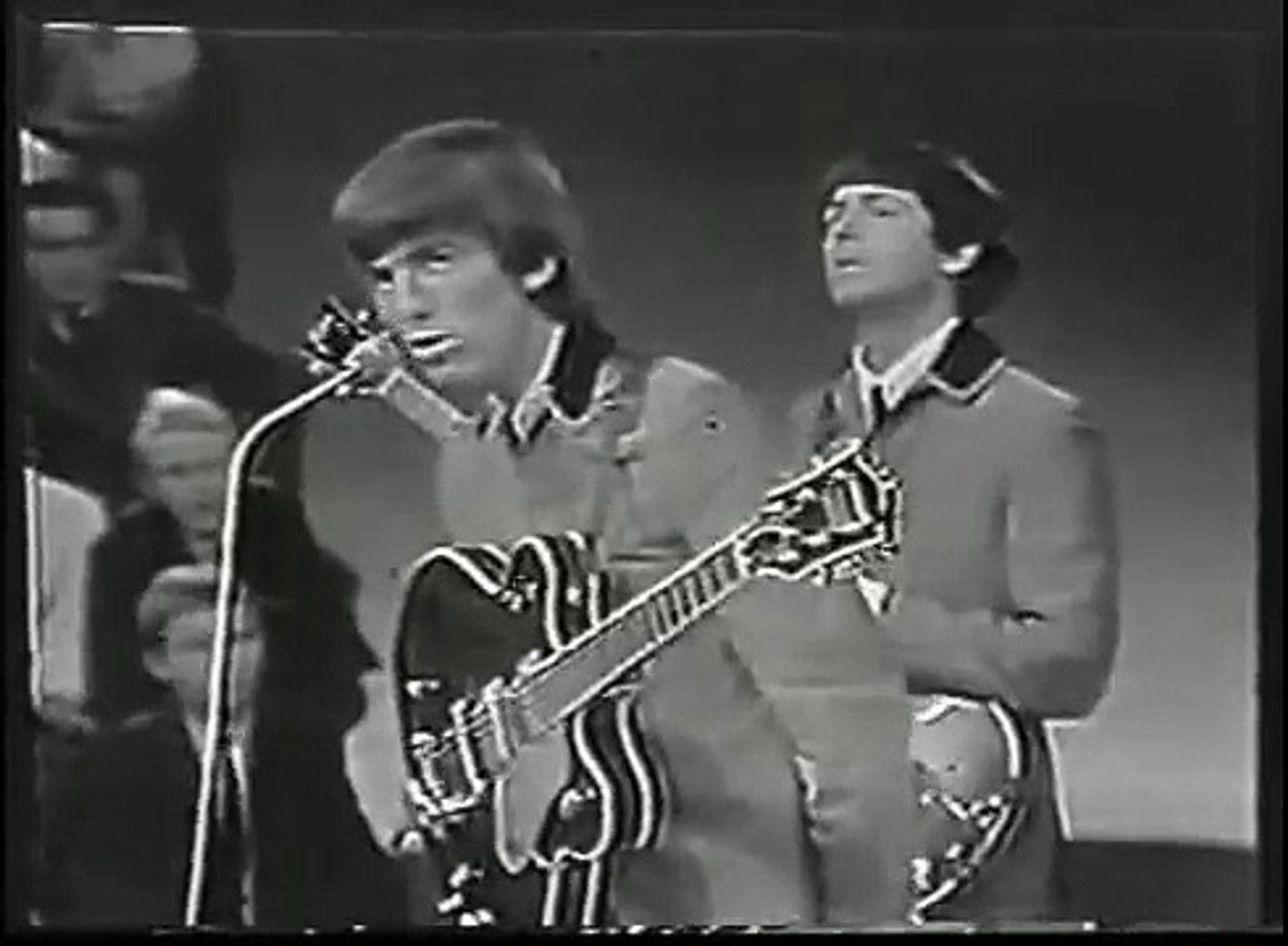 The Beatles - Roll Over Beethoven (with Jimmy Nicol) - video Dailymotion