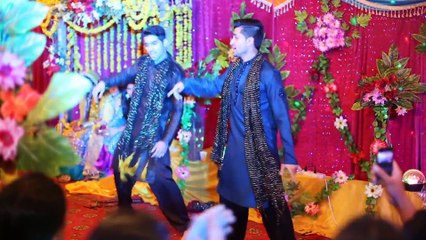 Best Mehndi Dance 2014 - DhoomBros[2]