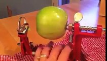 Buen invento para hacerte la vida mas facil con manzanas y papas!