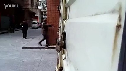 Como reaccionas si te hacen esta broma jajajaja