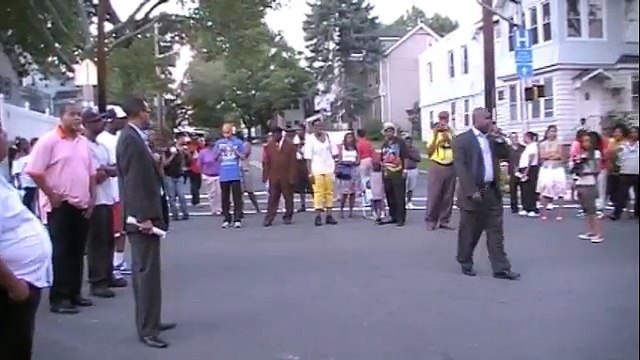 Ras Baraka blasts gang members