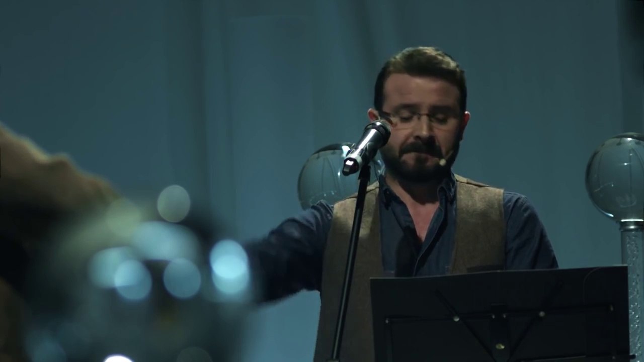 Üflediler Söndüm - Bedirhan Gökçe