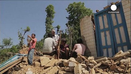 Непальские спасатели достигли наиболее удаленных районов, пострадавших от землетрясения