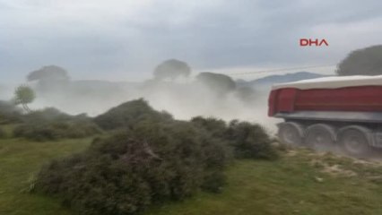 Peasants Blocked The Road Against The Mine Trucks