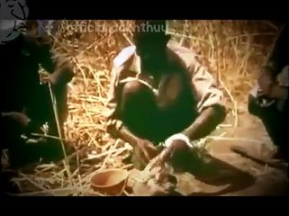 PeopLive Unbelievable Giant Snake Eating Man's Leg