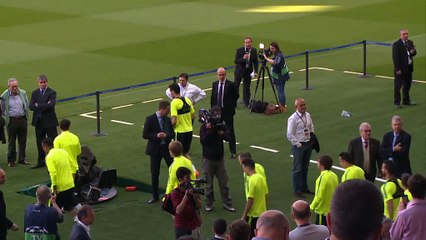 Mathieu, baja de última hora ante el Bayern