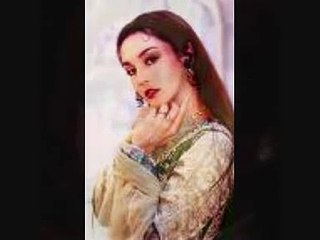 nigahen mila kar badal jane waale..noor jehan