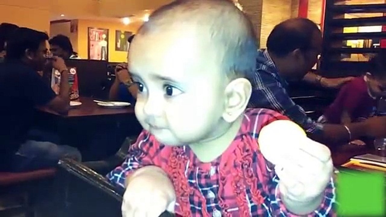 Dunya News - Babies make funny faces while eating lemon