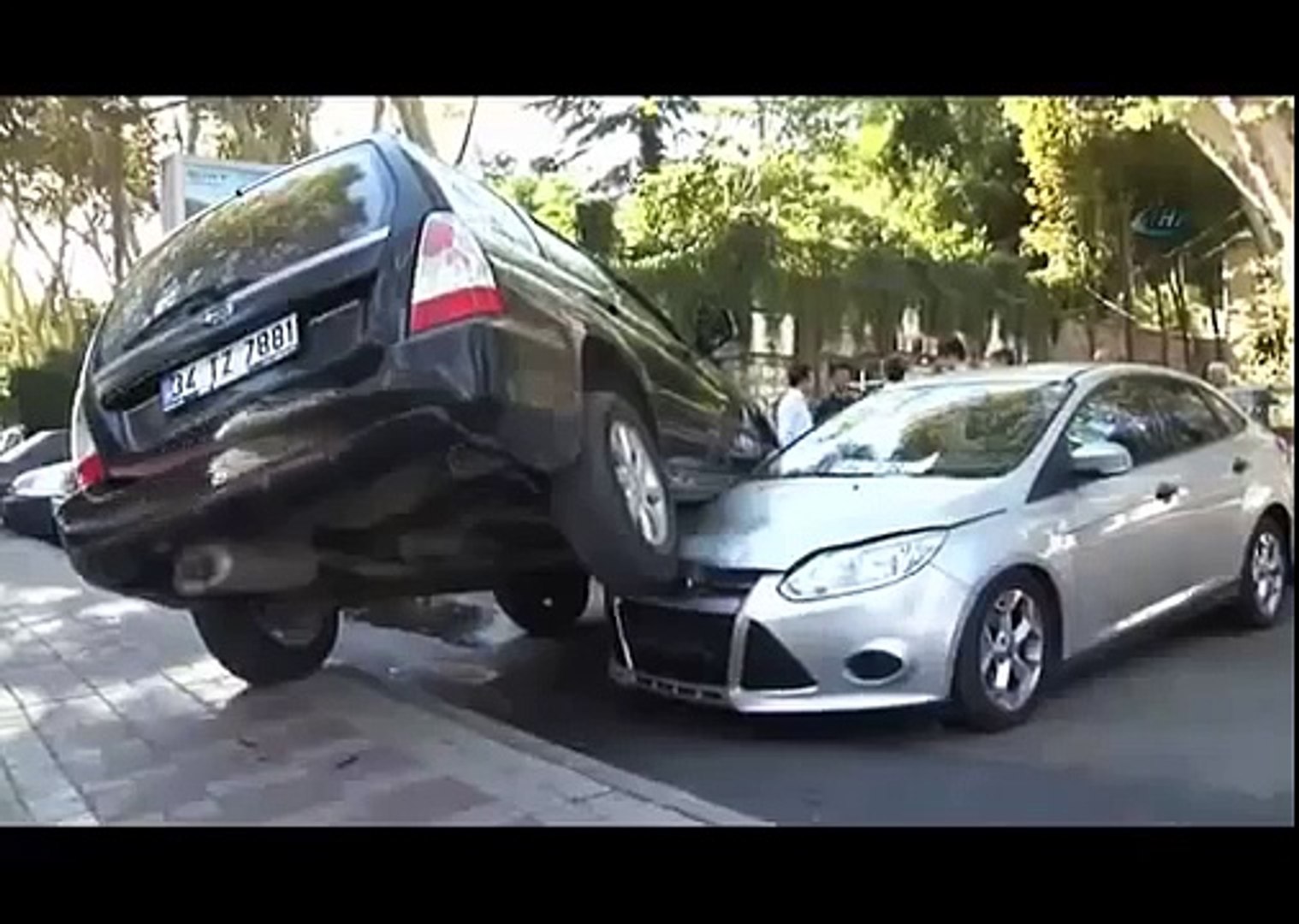 En İlginç Kaza Videoları (Araba Kazaları 2015) - video Dailymotion