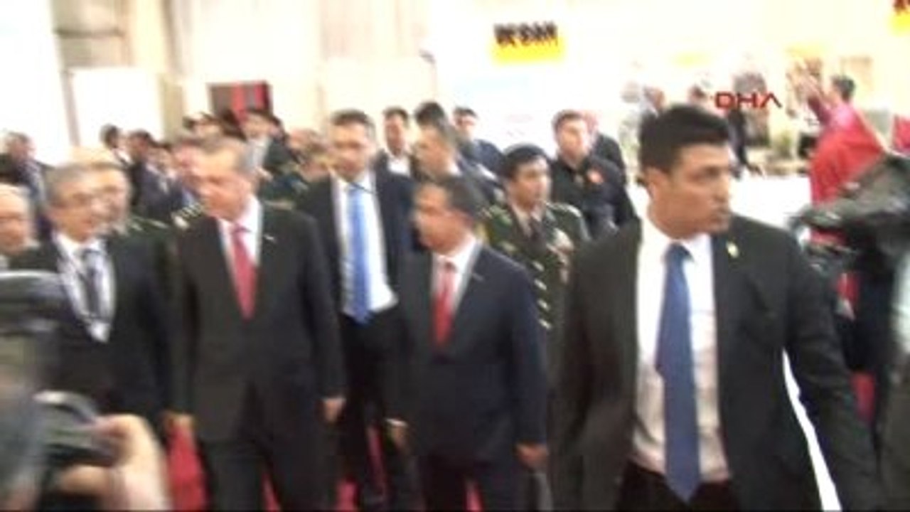 Cumhurbaşkanı Erdoğan 12'nci Uluslararası Savunma Sanayi Fuarı'nı Gezdi 1