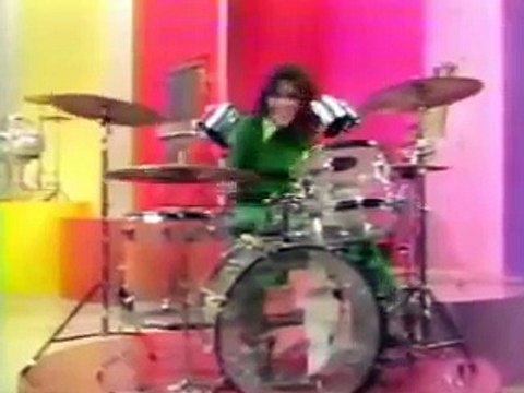Karen Carpenter Drum Solo - 1976 First Television Special