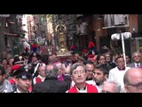 Napoli - Il miracolo di San Gennaro dal Duomo a Santa Chiara (03.05.15)