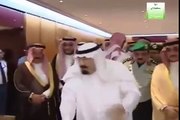 الملك عبدالله يبكي على وفاة الامير سلطان بن عبد العزيز
