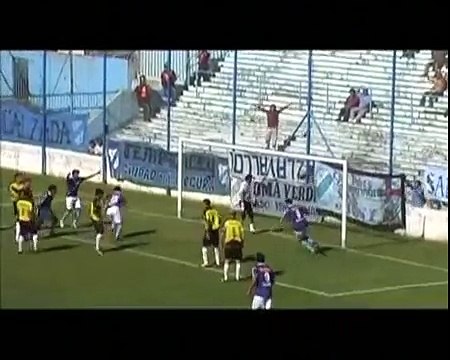 Carlos Keosseian 27y CM-DM Atenas Uruguay 1D