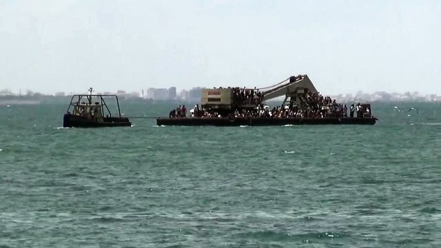 Aden: des centaines de Yéménites fuient les bombardements