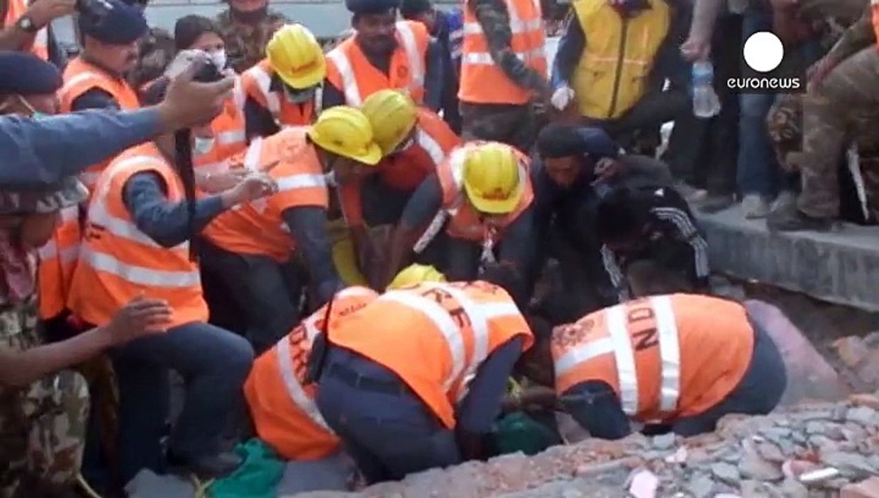 Griechische Katastrophenexperten in Nepal: 'Die Bevölkerung ist stark verängstigt'