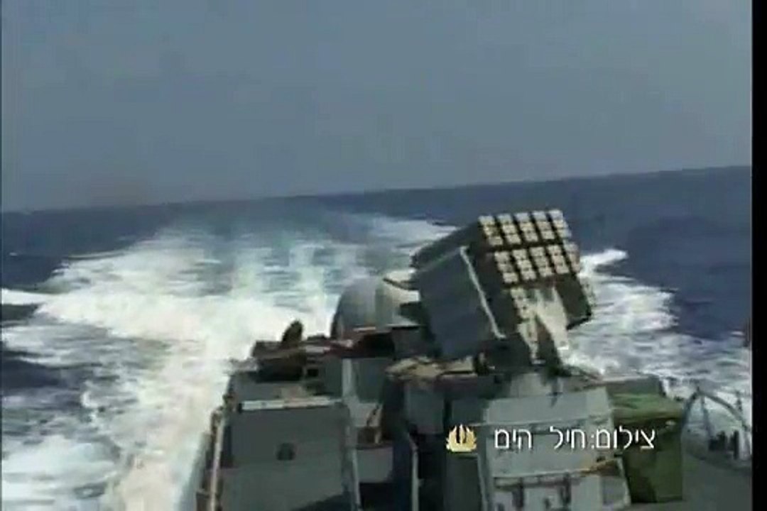 שיגור טיל ברק - חיל הים (סטילים) - Barak Missle - Israeli Navy