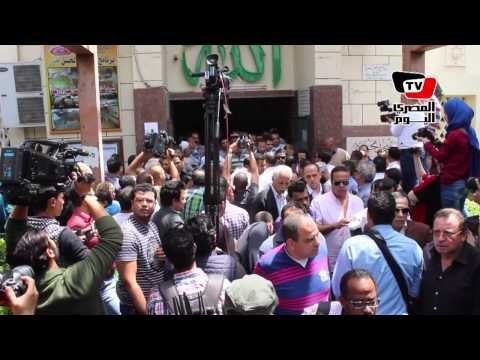 تشييع جثمان الفنان إبراهيم يسرى من مسجد مصطفى محمود