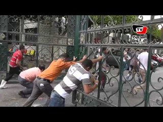 بلطجية يقتحمون كلية طب قصر العيني ويهاجمون الطلاب