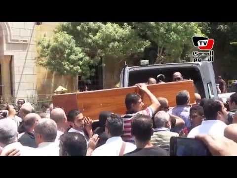 تشييع جنازة فنان الكاريكاتير مصطفى حسين من مسجد السيدة نفيسة