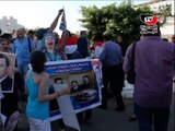 أبناء مبارك يتجمعون أمام مستشفى المعادي العسكري للاطمئنان على حالته الصحية