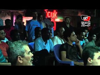 إقبال الجماهير على المقاهي لمشاهدة أولى مباريات كأس العالم