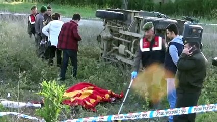 Askeri araç devrildi: 1 şehit, 3 yaralı