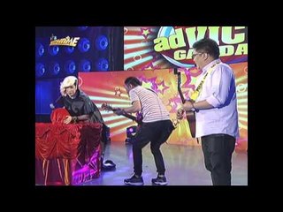 It's Showtime adVice: Coach