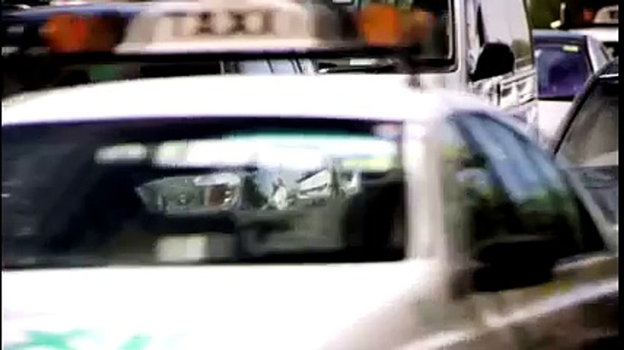 Crownies trailer