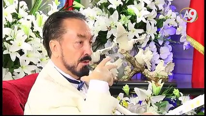 Amerika'da 3 Müslümanın öldürülmesini protesto edenler, her gün İslam aleminde ölen 300 kişiyi normal karşılıyor