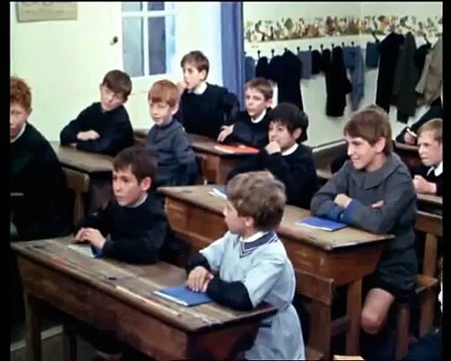 La maison des bois de Maurice Pialat: La leçon d'histoire.