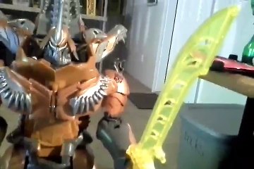 Transformers Age of Extinction Stomp and Chomp Grimlock Figure Review