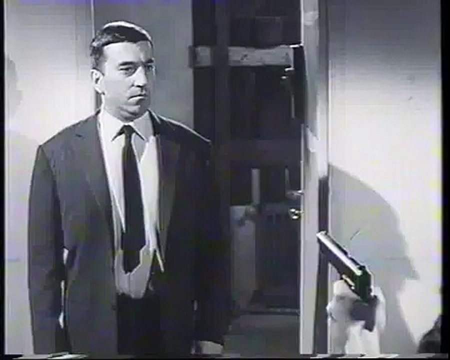 Alain Delon in L'Insoumis