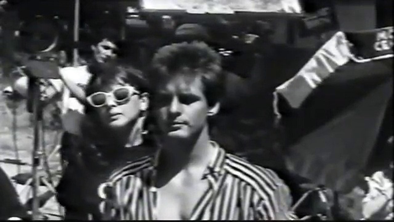 Go home -  Fragmento de "El amor es una mujer gorda"