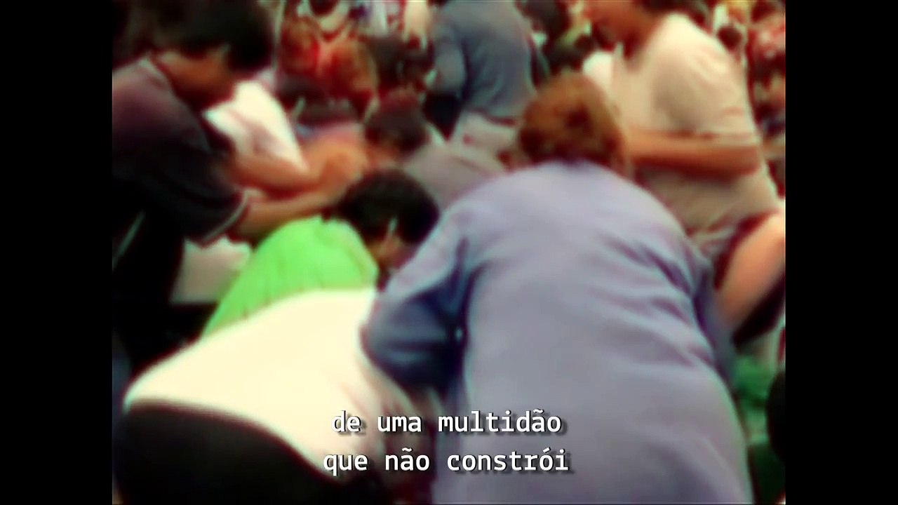 Multitude - Documentário geral