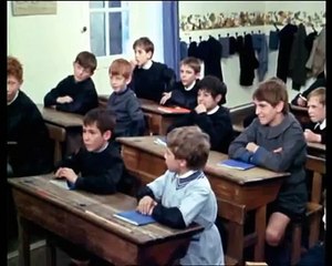 La maison des bois de Maurice Pialat: La leçon d'histoire.