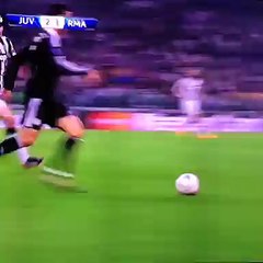 Real Madrid: Cristiano Ronaldo recibió brutal falta de Chiellini (VIDEO)