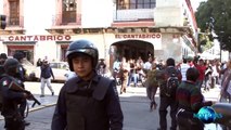 Desaloja Policía a vendedores ambulantes del Zocalo