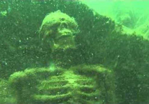 Divers Find Fake Skeletons Having Tea Party in Colorado River