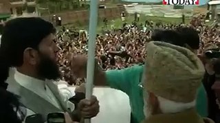 Kashmir wave Pakistani Flag